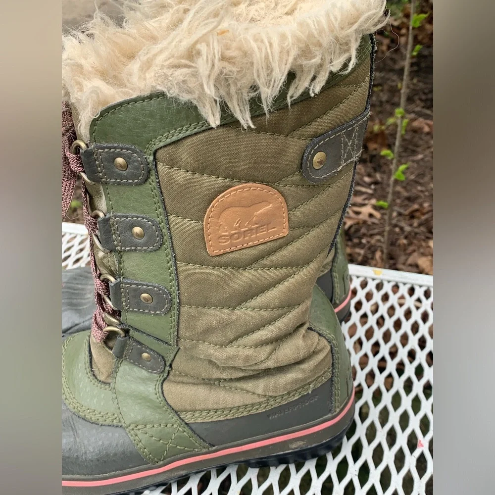 Sorel Youth Size 4 Tofino II Hiker Green Alpine Tundra Waterproof Snow Boots